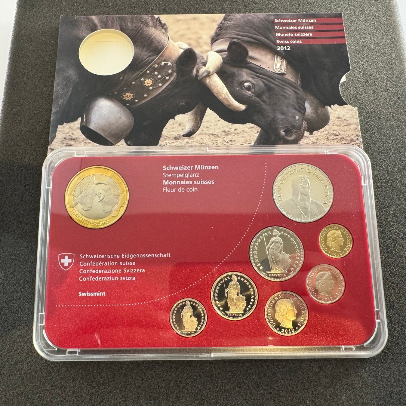 Tutti le monete: Münzsatz Schweiz Ringkuhkämpfe 2012 stgl – Usato da Reitnau venduto da Coinhouse