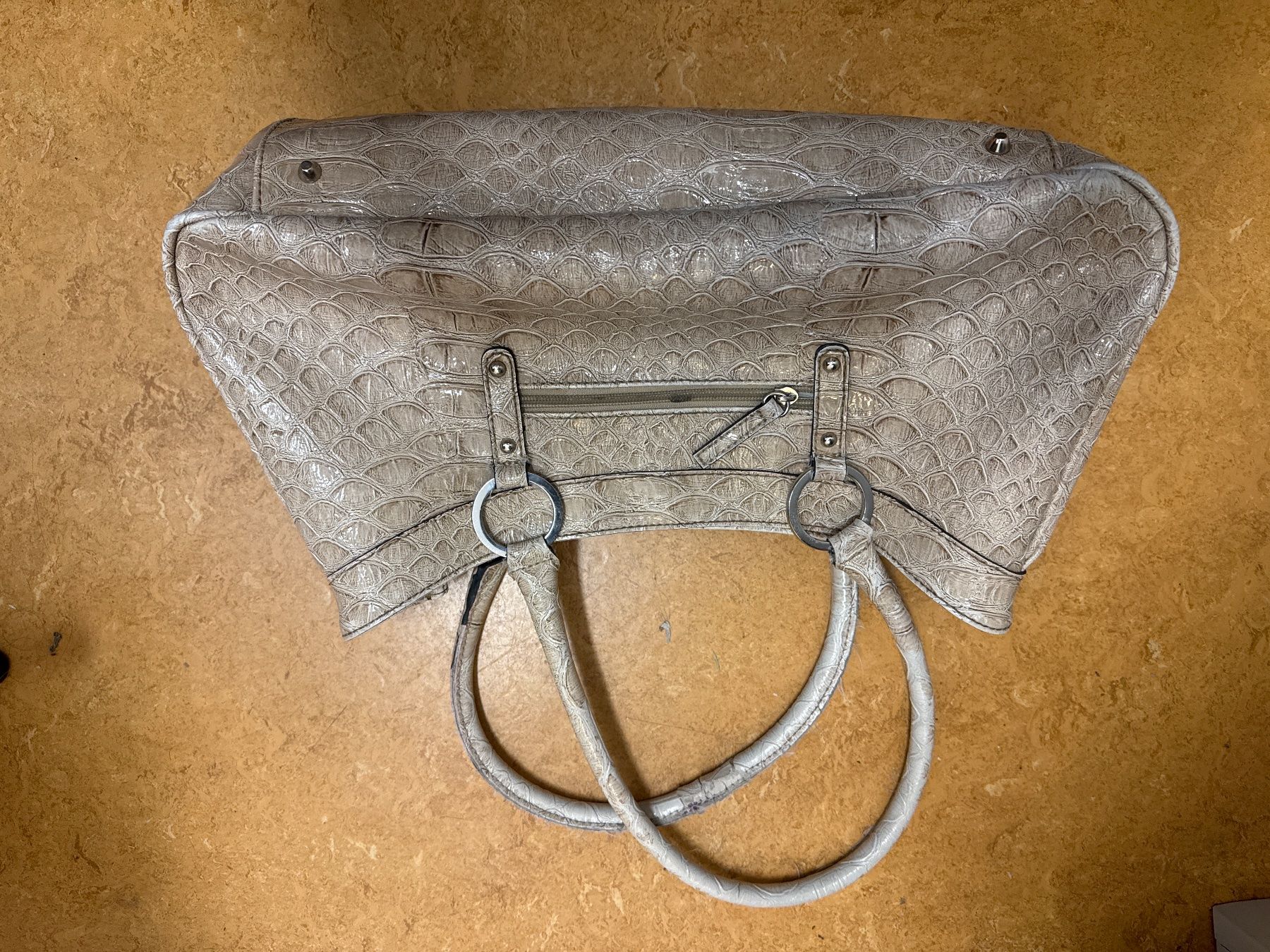 Guess Borse & Zaini: Guess y2k Retro Tasche – Usato da Bern venduto da ost_br8n 2