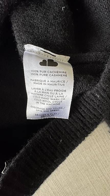 Maglioni & Felpe: Pull noir en Cachemire Taille M – Usato da Baar venduto da kclausse 1