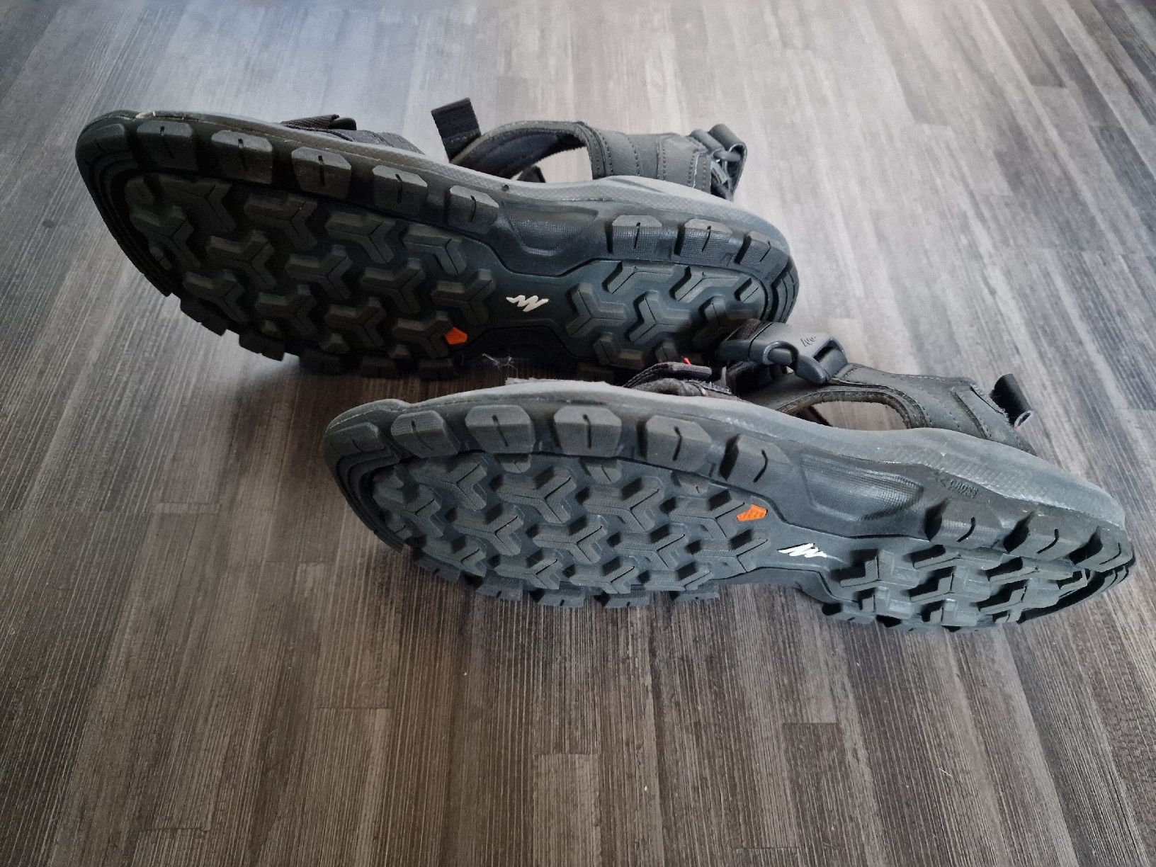 Chaussures femmes: Quechua Wandersandale Gr. 40 – D'occasion à Koppigen par Kellerfundsachen 4