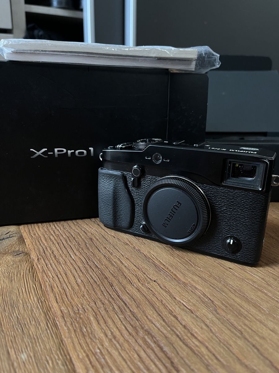 Fujifilm Fotocamera: Fujifilm X-Pro 1 – Usato da Zürich venduto da theogribouille