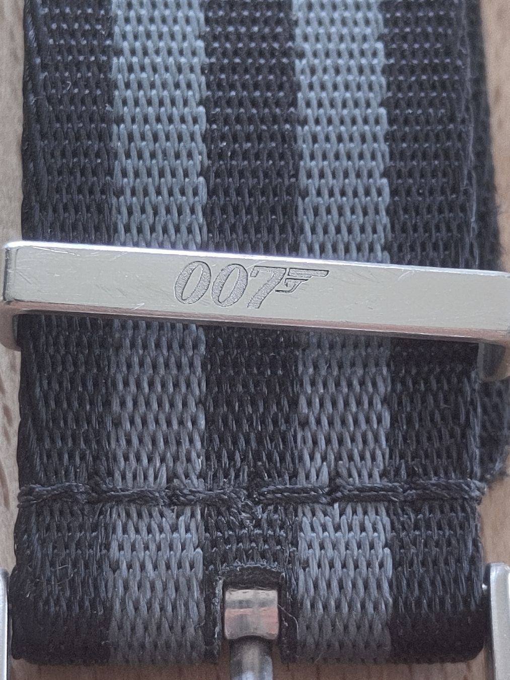 Omega Bracciali & Braccialetti: Omega James Bond 007 Natoband – Usato da Strengelbach venduto da Rogicool 1