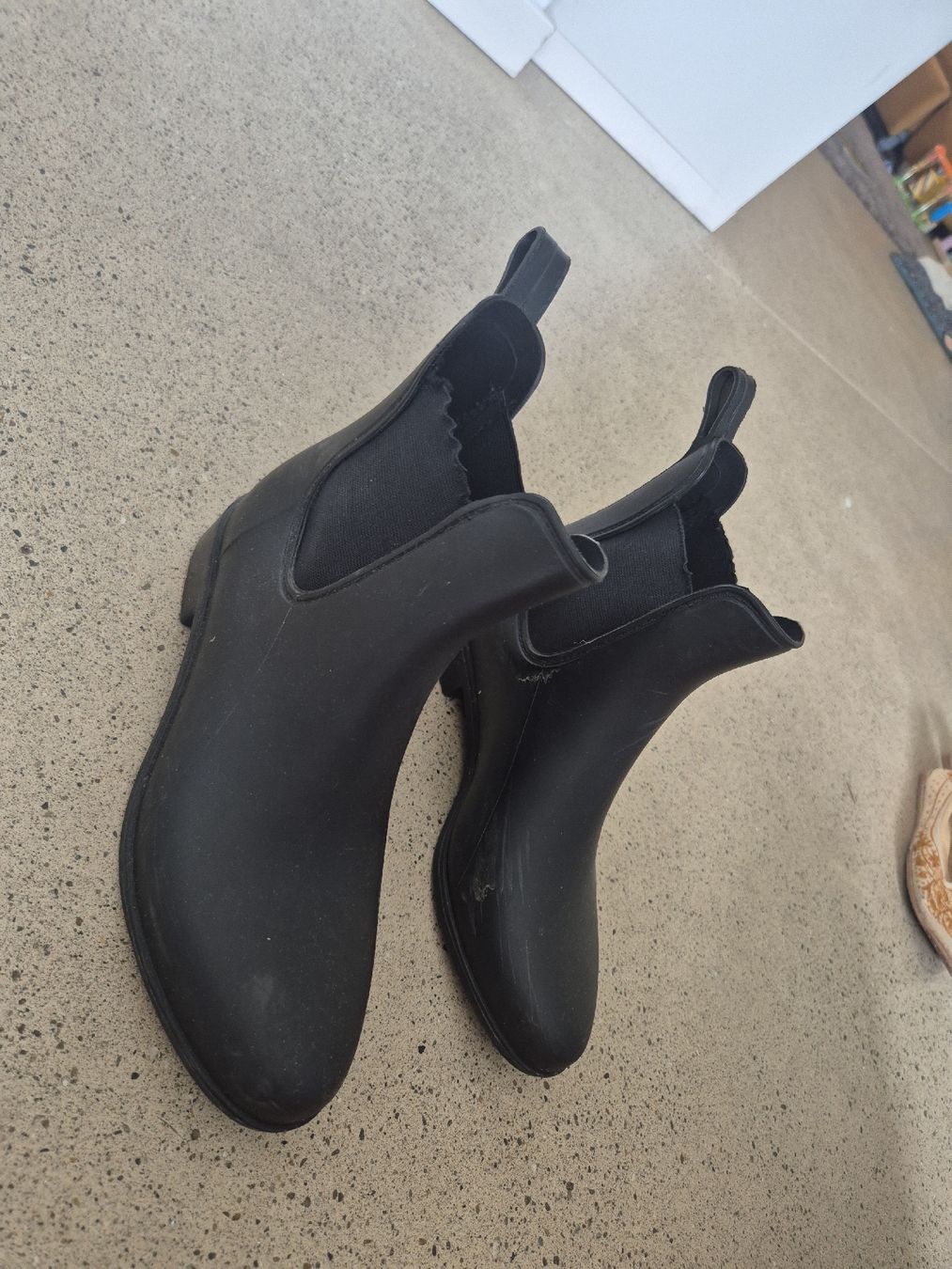 Scarpe da donna: Gummistiefel schwarz Grösse 36  – Usato da Dietikon venduto da jea_8xm5 2