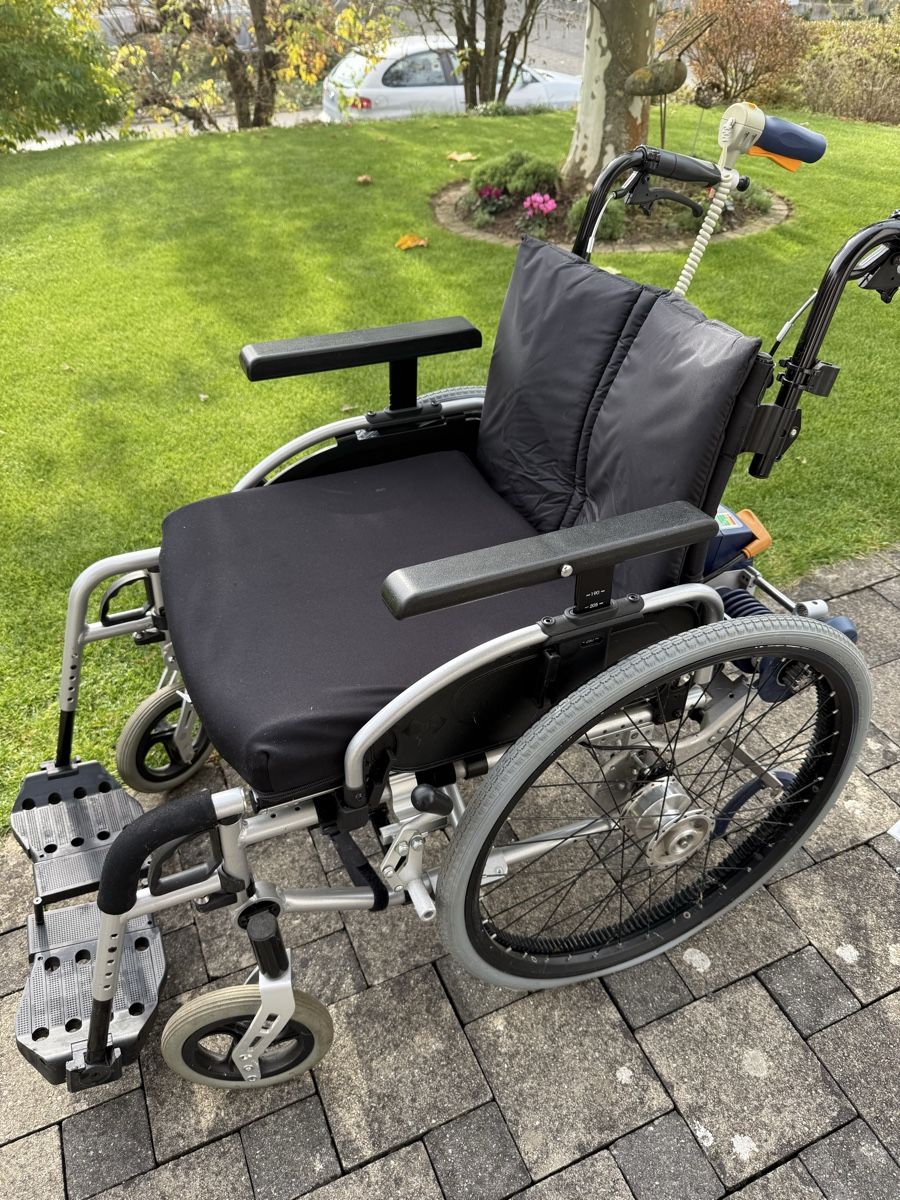 Stilvolle Rollstuhl Gebraucht Gnstig Kaufen Ebenbild