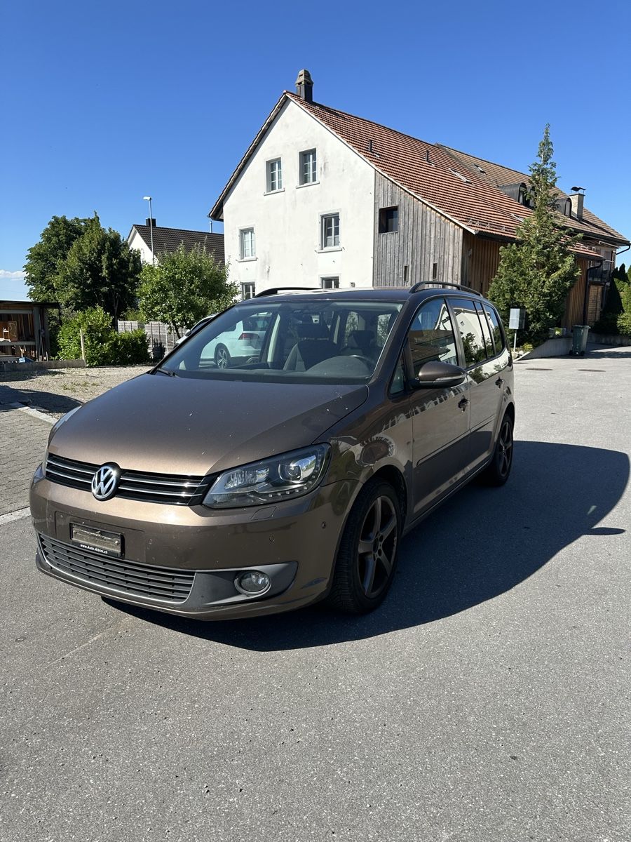 VW Autos: Vw Touran 1.4 TSI DSG – Gebraucht aus Zürich von gan_k9vh