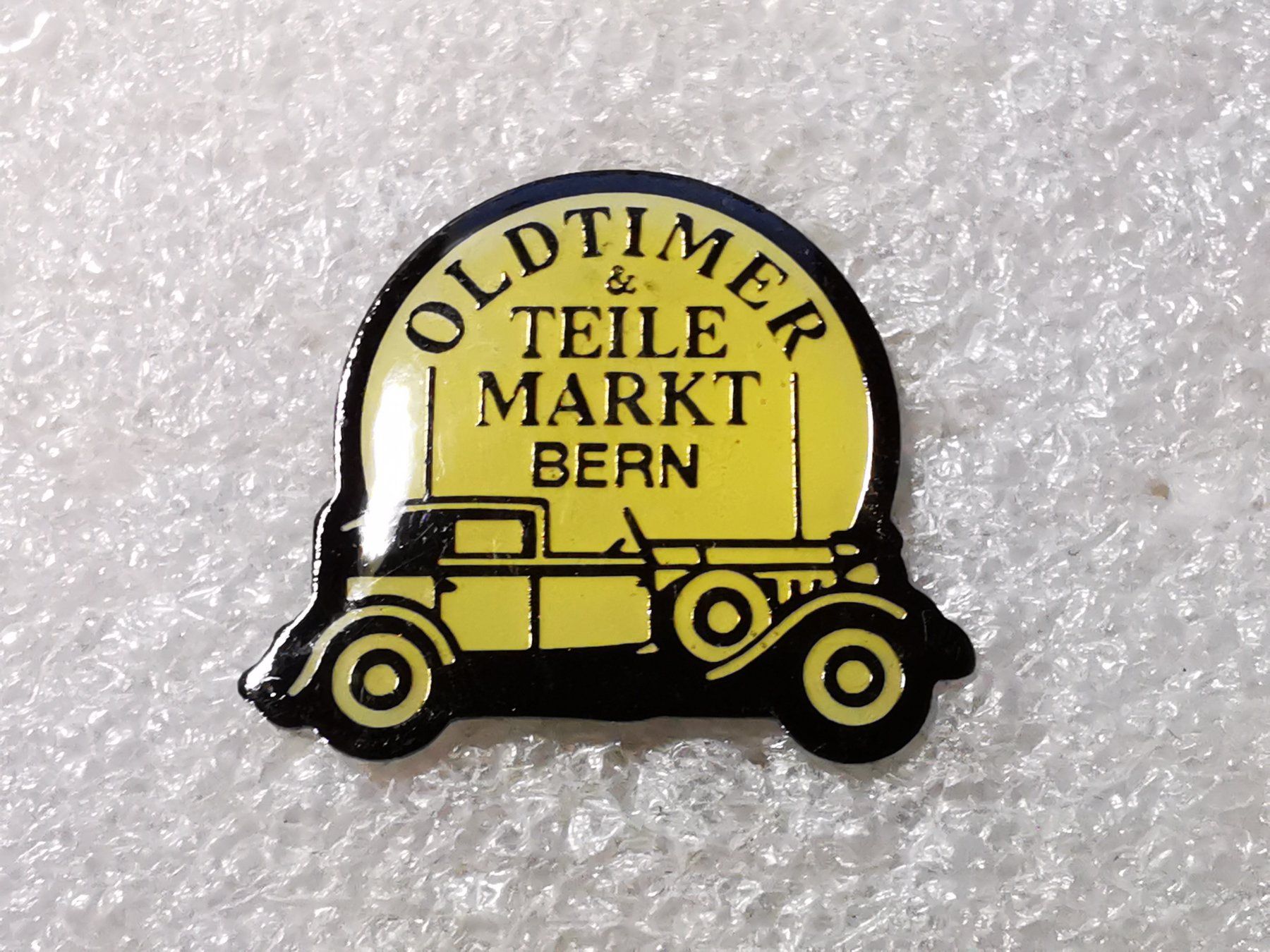 Placchette & Badge: Ansteckpin 64: Oldtimer & Teile Markt Bern – Usato da Oppligen venduto da Pin-Fall-Shop