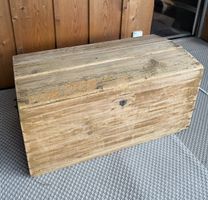Truhe aus Massivholz Breite 90cm Tiefe 45cm Höhe 47cm
