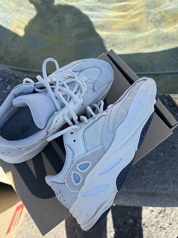 Herrenschuhe: Adidas Yeezy Boost 700 – Gebraucht aus Zürich von hei_72bb
