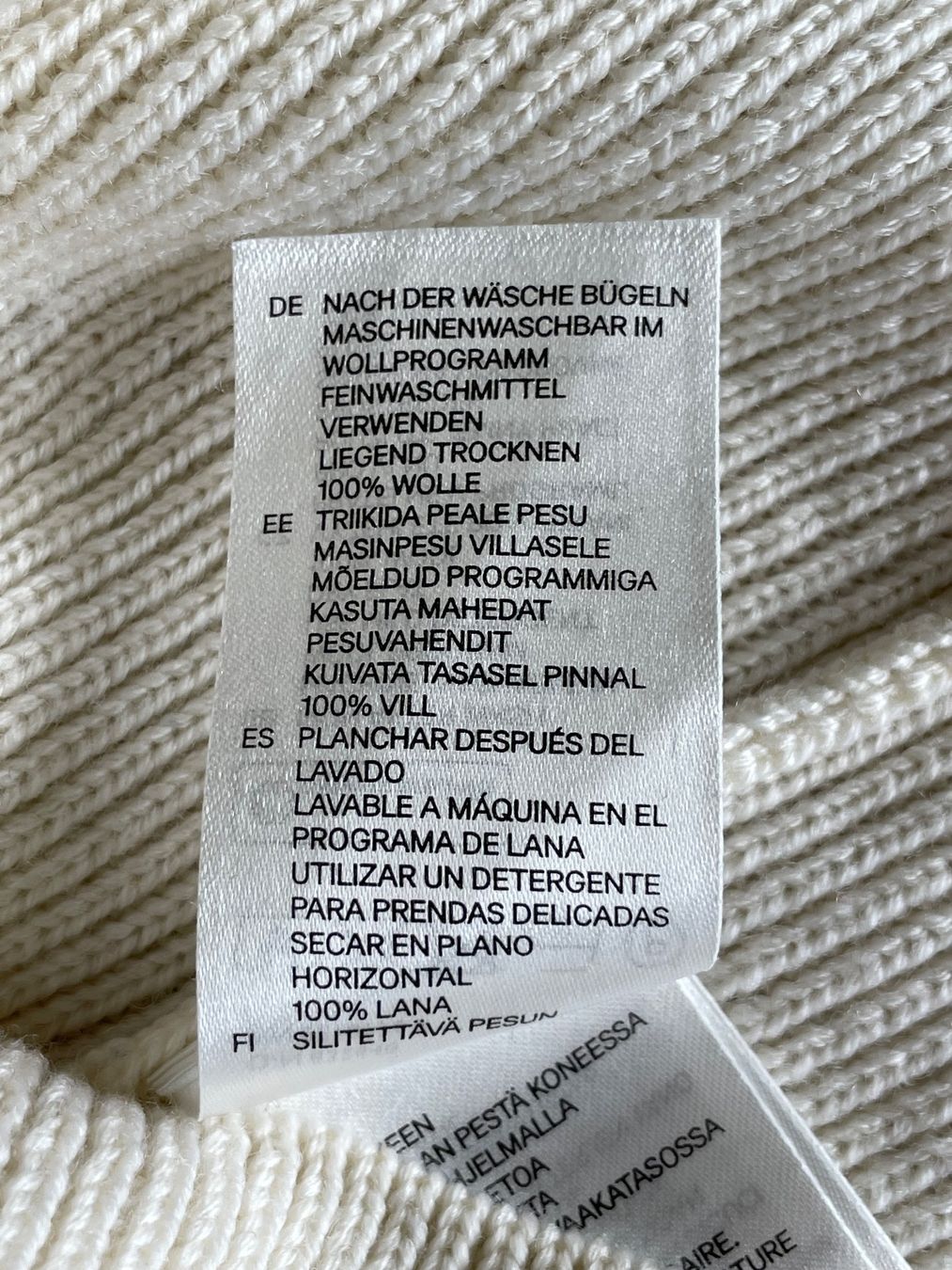 H&M Maglioni & Felpe: Wollpullover mit Kapuze H&M – Usato da Richterswil venduto da IrynaL 4