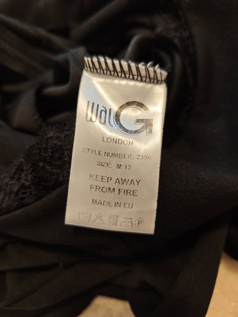 Wal G. Tute: Schicker One-Shoulder Jumpsuit Wal G. Schwarz, Grösse M – Usato da Gunzgen venduto da 0Aurin0 4