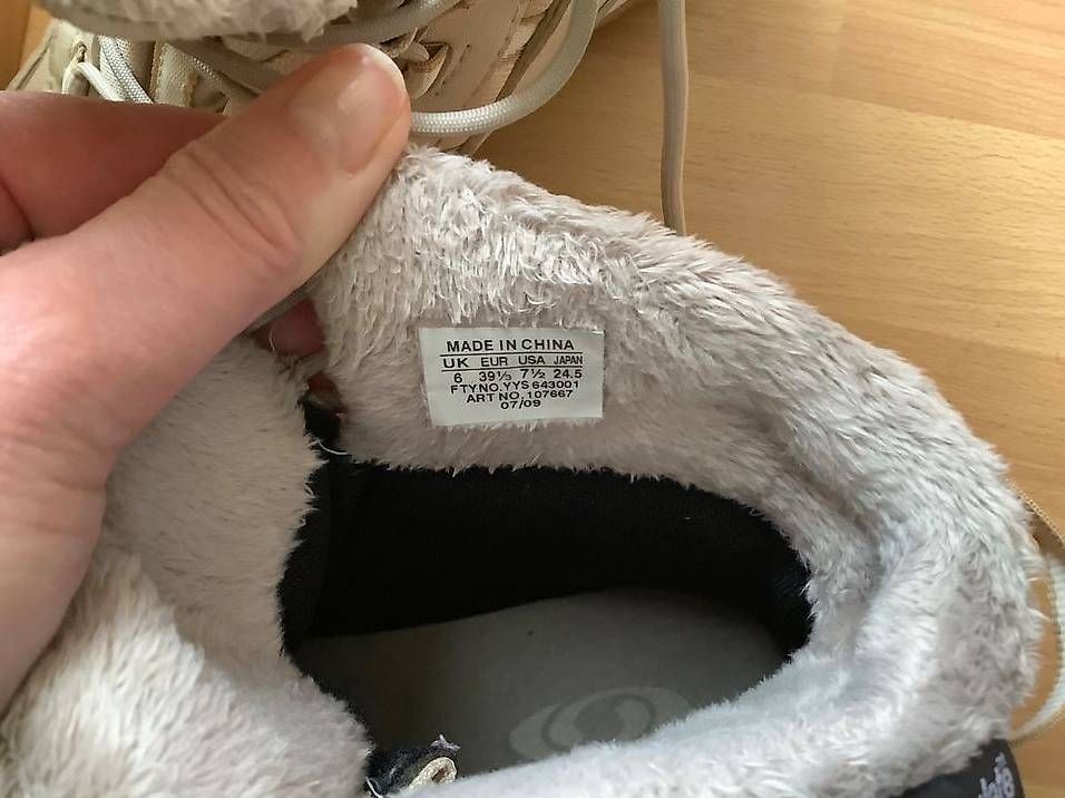 Scarpe da donna: Bottes Salomon gr 39 1/3 – Usato da Icogne venduto da luna.16 2