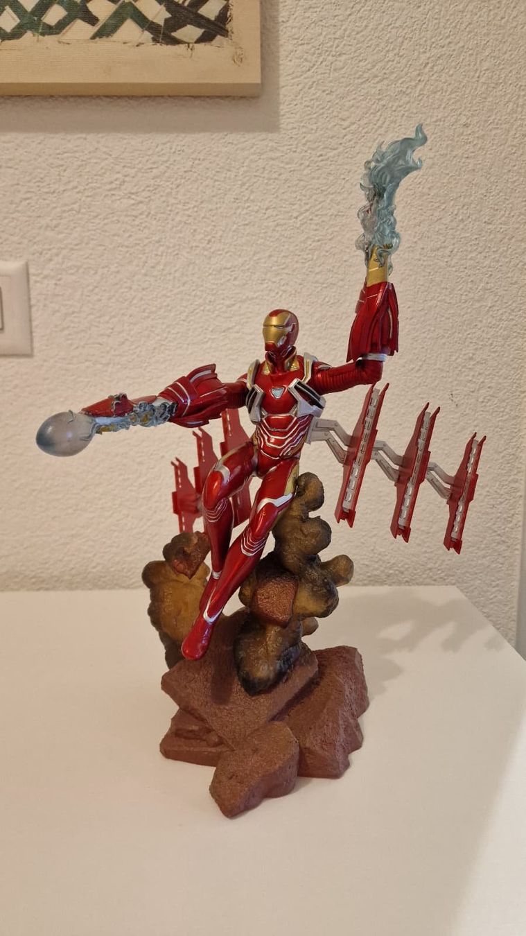 Statuette: Marvel Infinity War - Iron Man MK 50 - Mit OVP! – Usato da Rümlang venduto da VictorGM 4