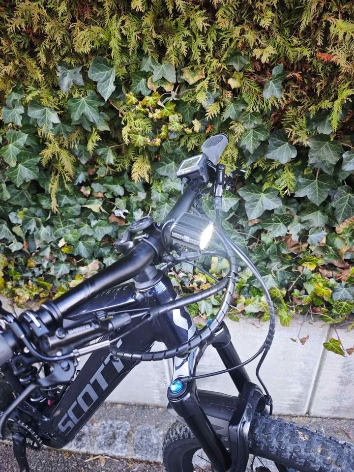 Scott Vélos: Vélo électrique all-mountain Scott strike eride 910 S – D'occasion à St. Ursen par pil_5ddv 2