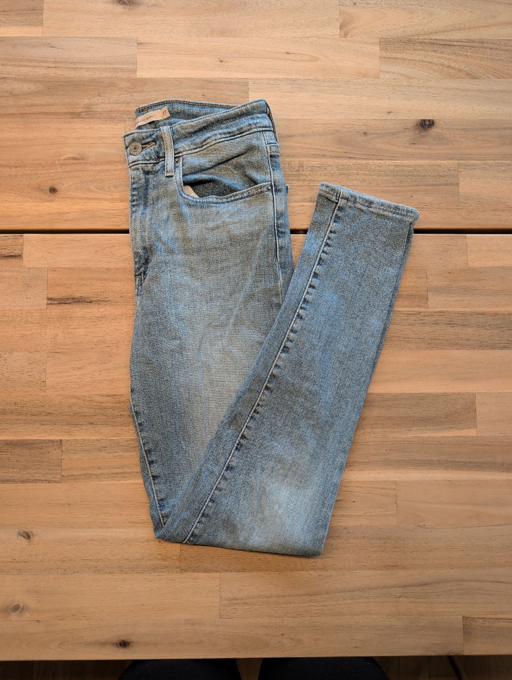 Levi's Jeans: Levi's Jeans hellblau Grösse W27 L28 – Usato da Winterthur venduto da cin_2m27 2