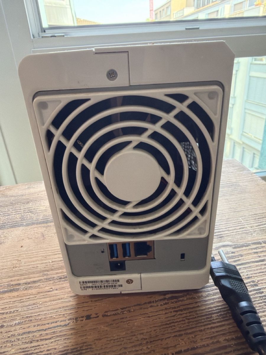Synology Server: Synology NAS DiskStation DS218j used with power supply – Gebraucht aus Zürich von sil_g7kp 3
