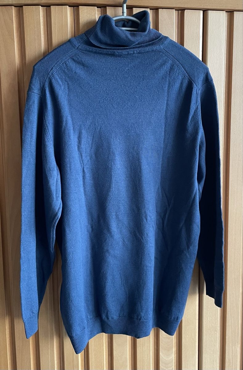 Pullover & Sweatshirts: Pull à col roulé bleu - Made in Italy, 100% laine – Gebraucht aus Onnens VD von Slyce 1