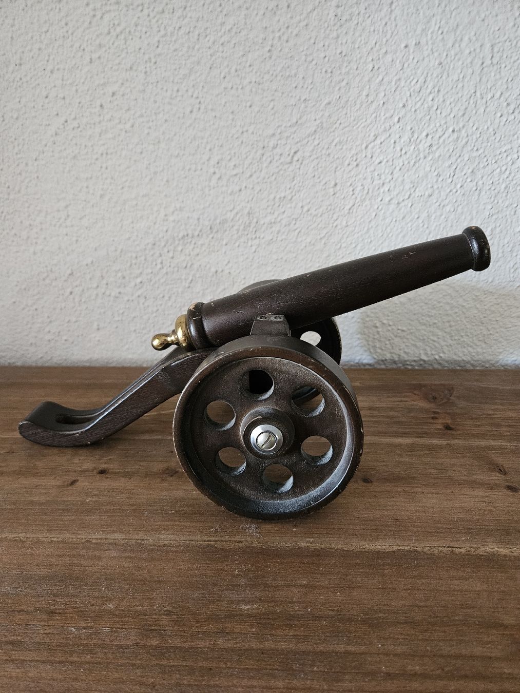 Tutte le decorazioni: Deko Kanone aus Holz – Usato da Wangen SZ venduto da Auction-Sea