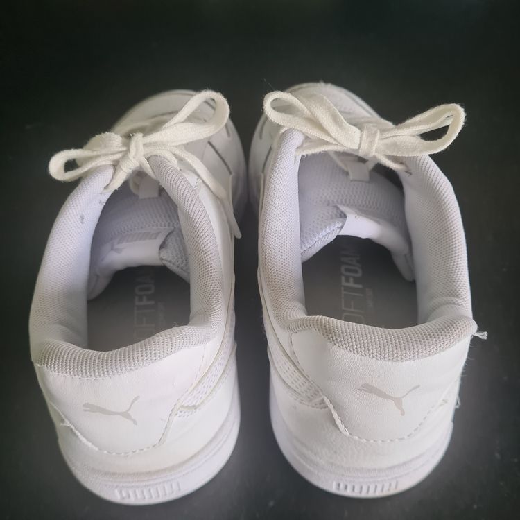 Puma Chaussures femmes: Weisse Puma Damen-Sneaker, Top Zustand, Grösse 40 – D'occasion à St. Gallen par charly92 2
