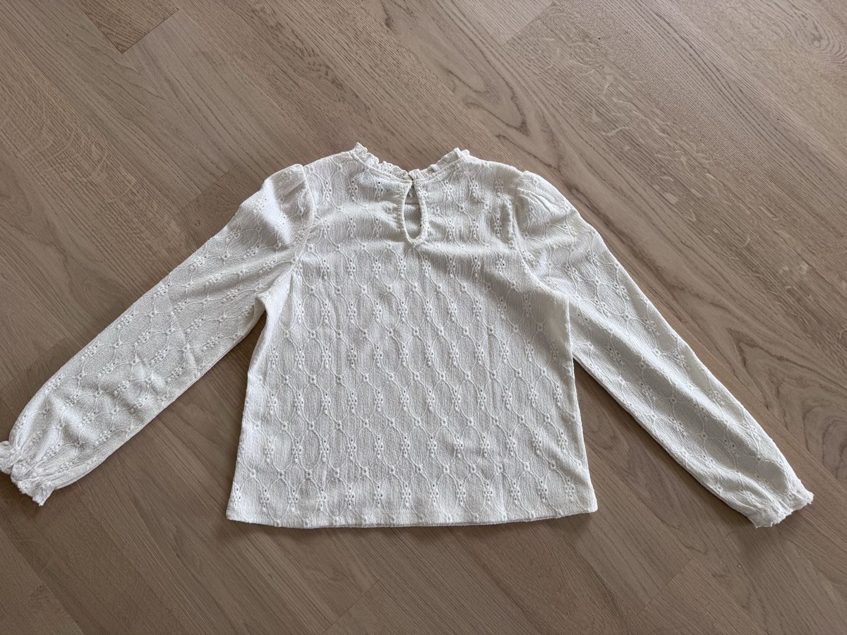 Blusen, T-Shirts & Tops: Langarmbluse creme mit Lochmusterstruktur, neu – Neu (gemäss Beschreibung) aus Zürich von SoGa73 1