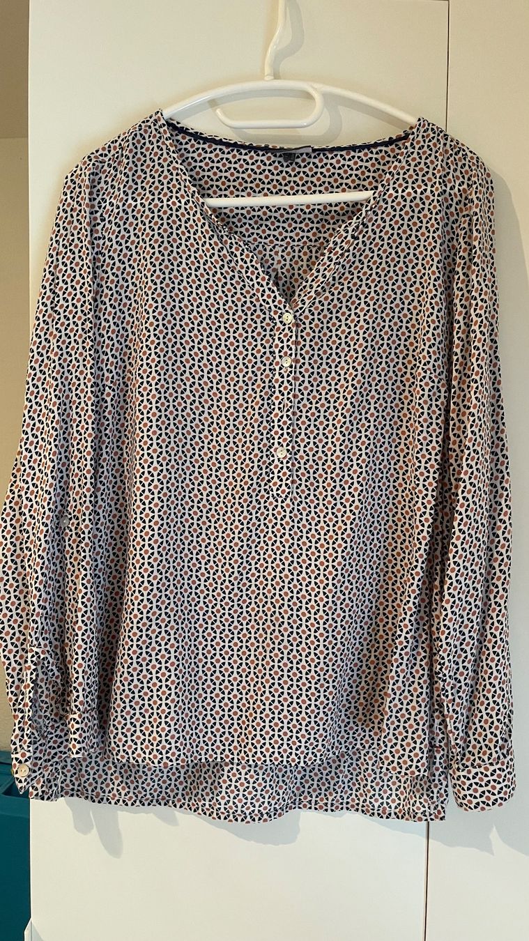 Blusen: Damen Bluse Street One Gr. 40 gemustert – Gebraucht aus Wetzikon ZH von Schrungus