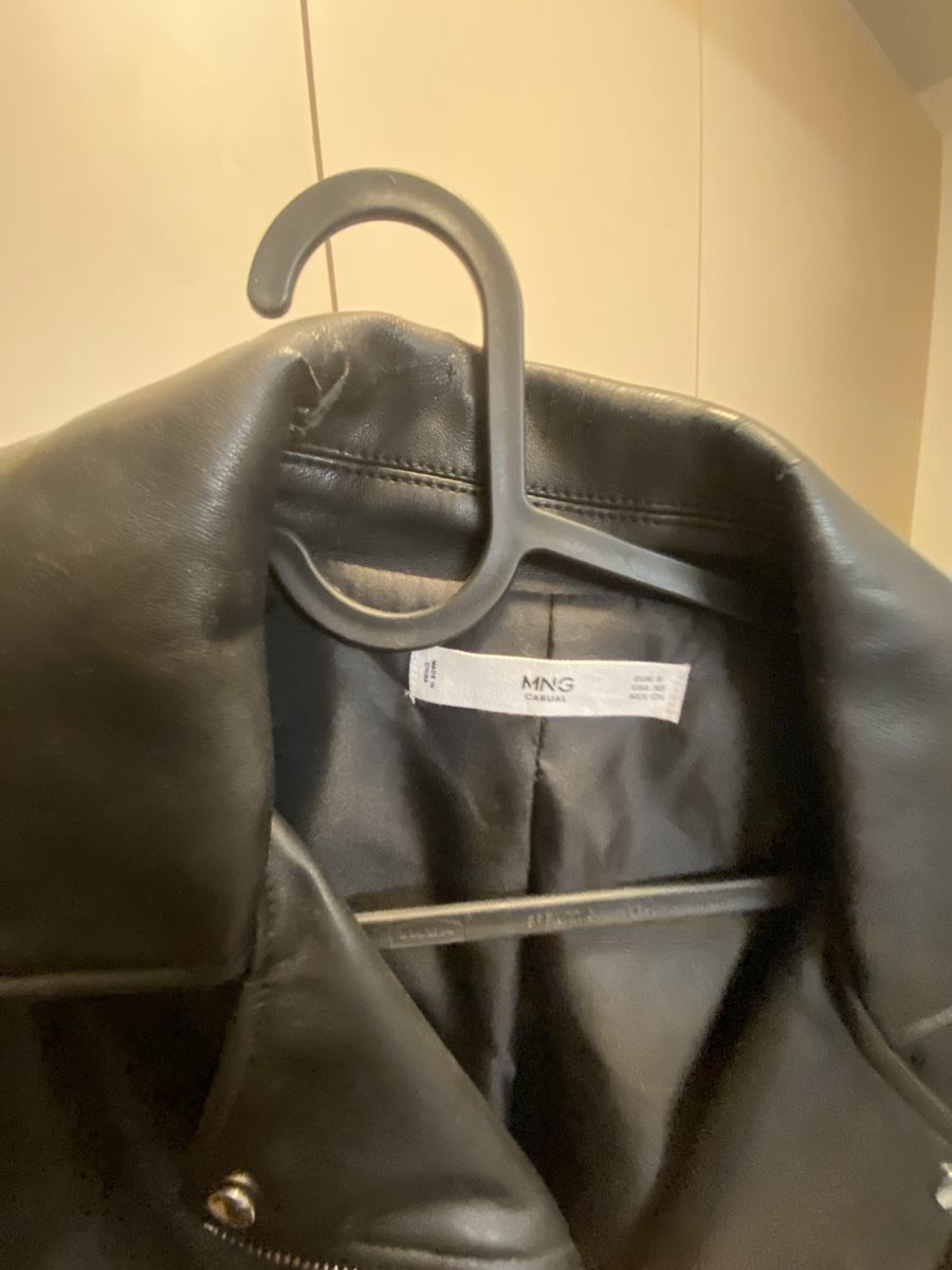 Mango Giacche: Kunstlederjacke Mango – Usato da Root venduto da Ona9987 1