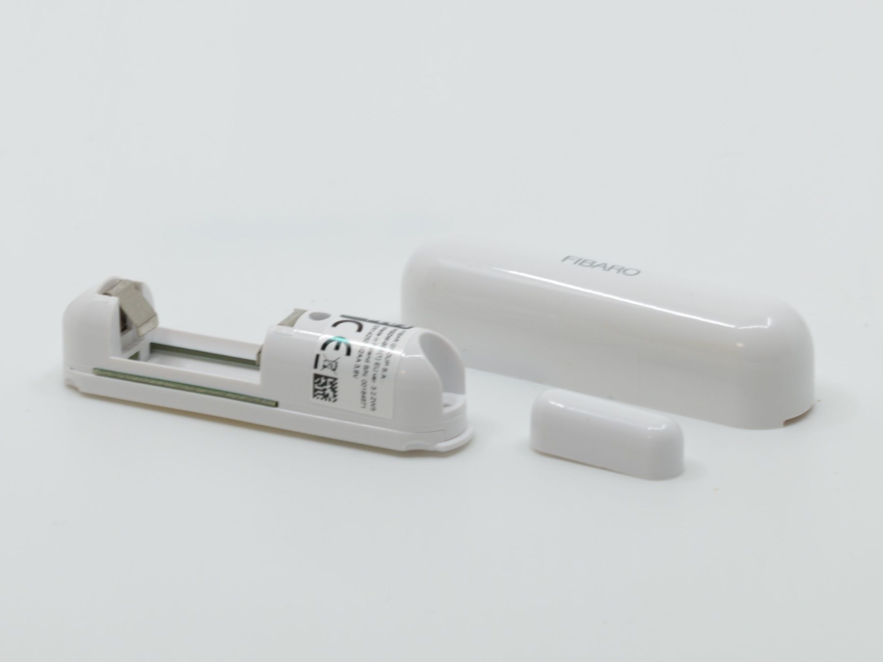 Fibaro Alarmanlagen: Fibaro Door/Window Sensor Z-Wave – Typ FGK-10x – Neu (gemäss Beschreibung) aus Pfeffingen von malavasi63 1