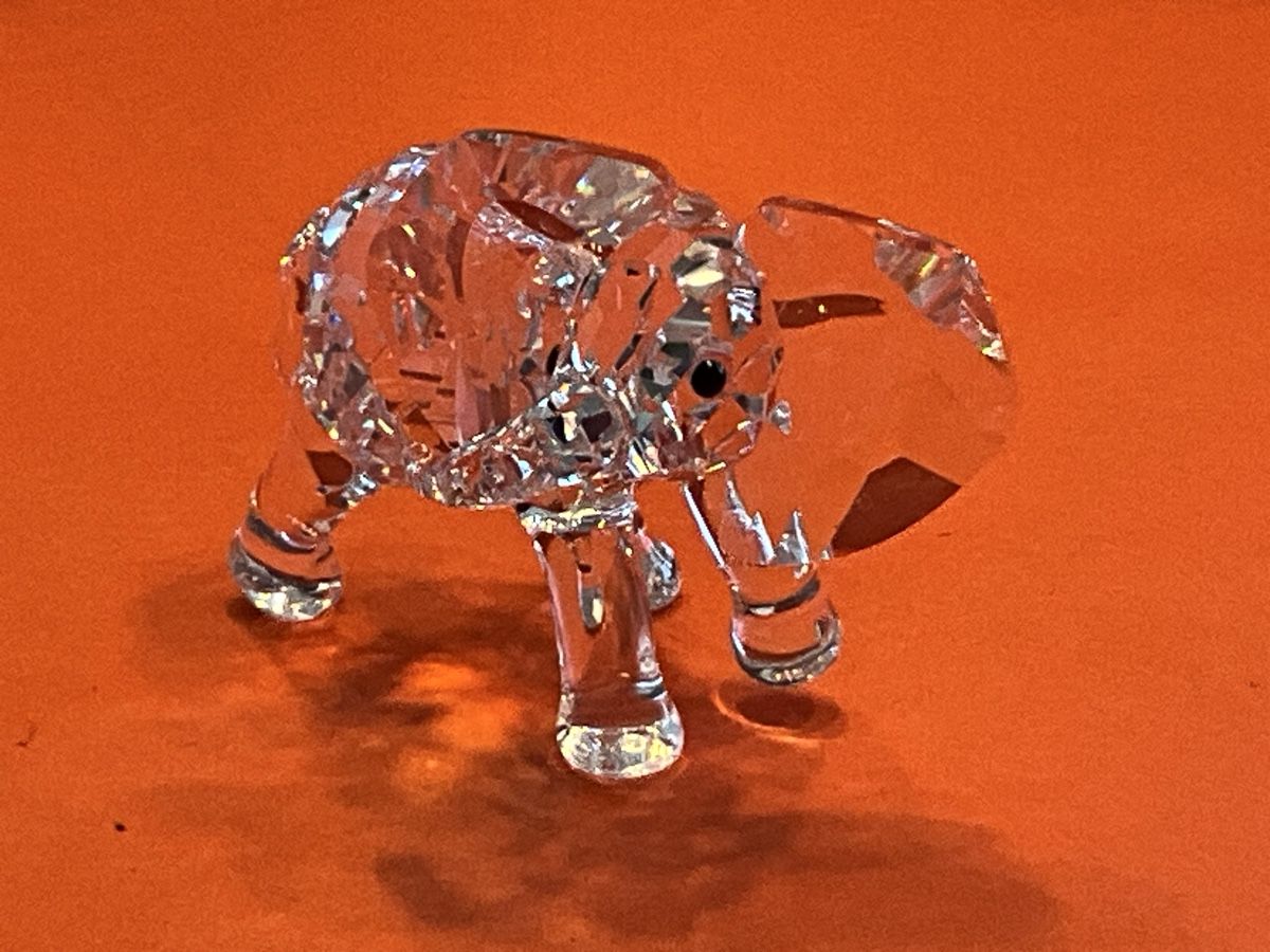 Swarovski Statuette: Swarovski Elefant Mit OVP – Nuovo e nell'imballaggio originale da Oberglatt ZH venduto da Multimix 2