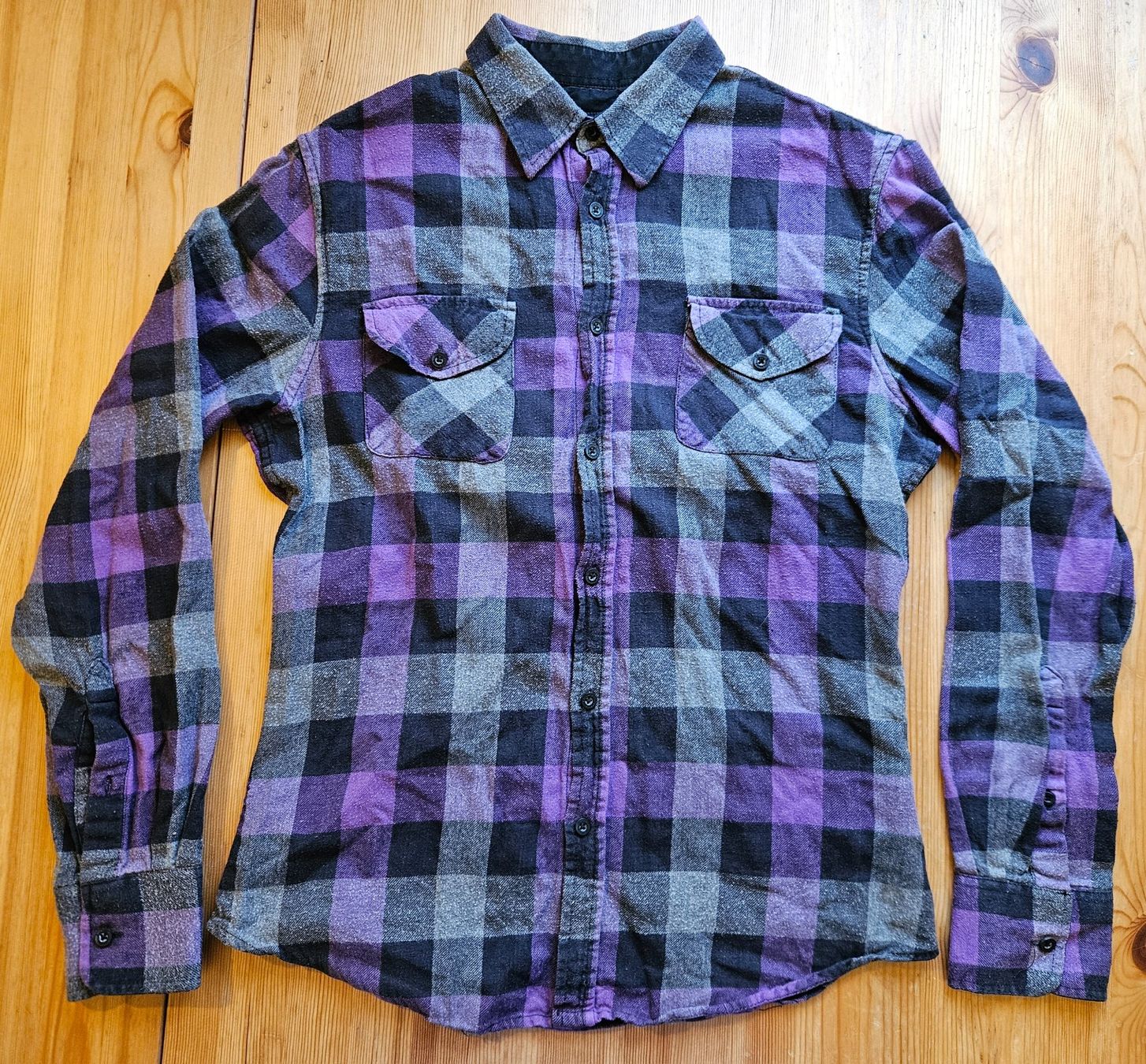 Camicie: Hemd FSBN Fishbone Grösse L Slim fit karo – Usato da Hägglingen venduto da United-Village-Trade