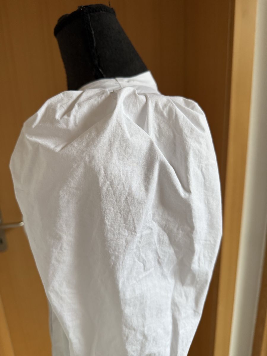Blusen: elastische Bluse mit Keulenärmeln – Neu (gemäss Beschreibung) aus Sigriswil von ck56 3