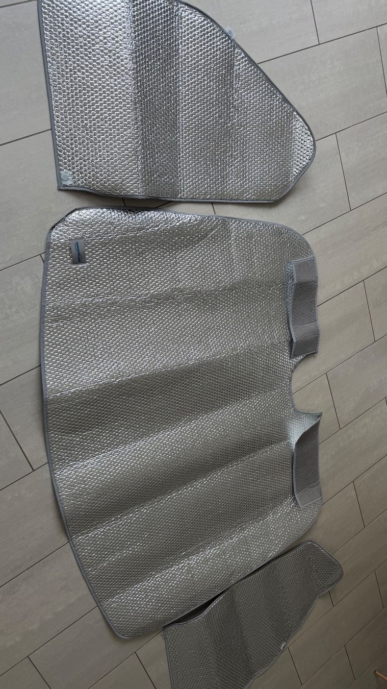 Altri accessori per camping: Hindermann - Thermo Fahrerhaus Isoliermatte – Usato da Steinmaur venduto da Buck1982 1