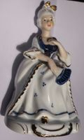 SCHÖNE DAME,--PORZELLAN,--14 CM x 8 CM,--BESTE QUALITÄT