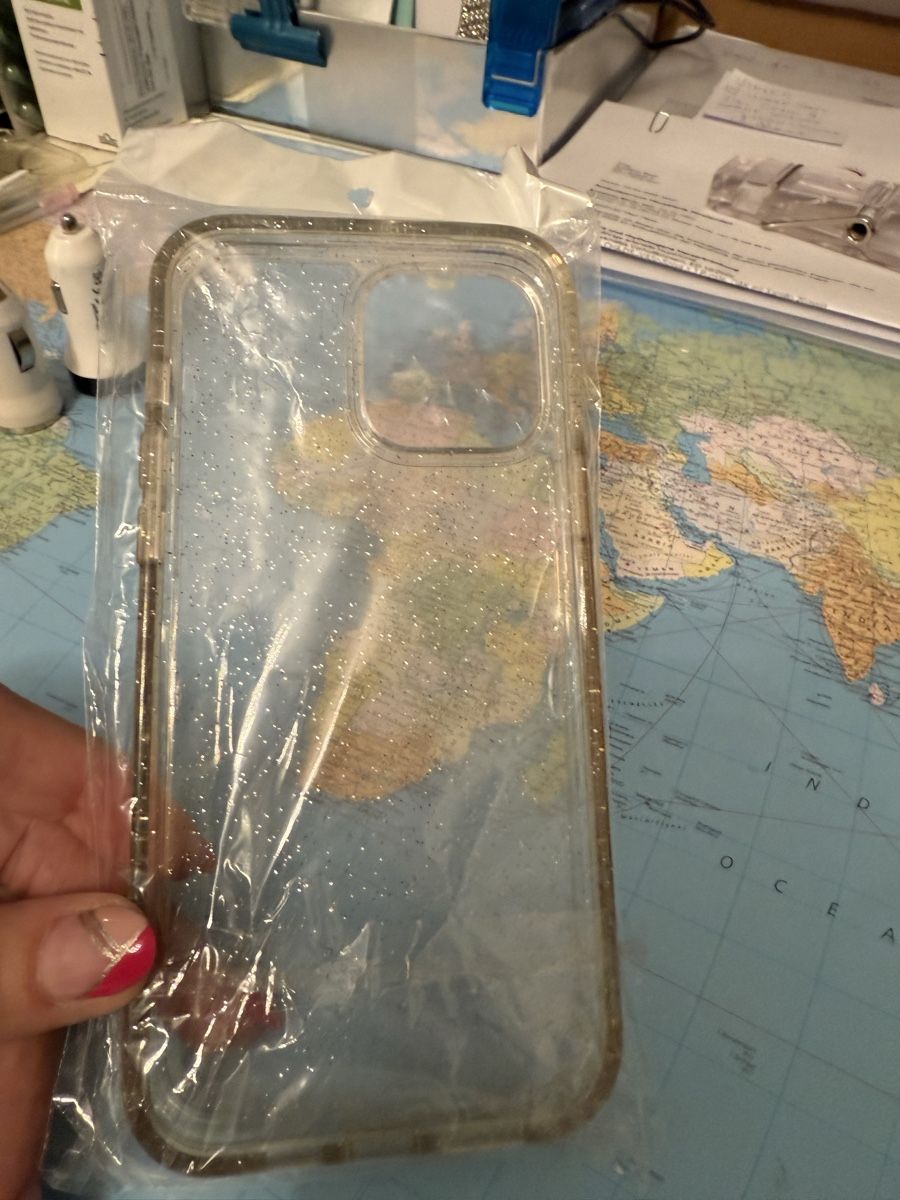 Apple Covers & Schutzfolien: NEU***SCHUTZ FÜR iPHONE 16, 17 MAX PLUS*** – Neu und originalverpackt aus Zürich von Ceca52 1