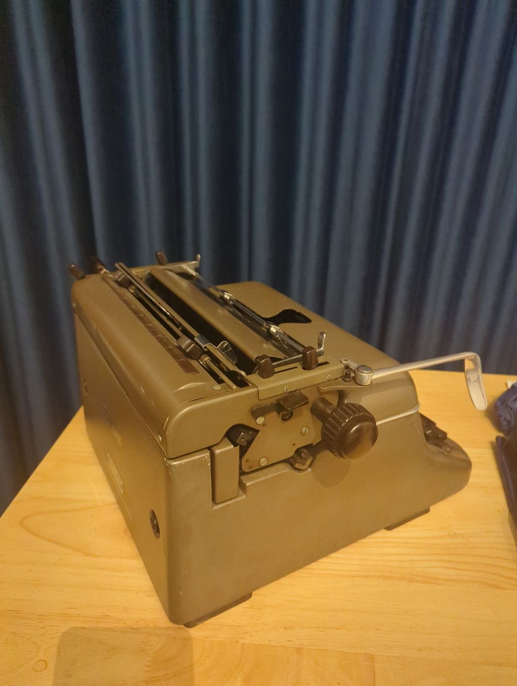 Triumph Macchine da scrivere: Triumph typewriter good condition – Usato da Zürich venduto da opopoca 3