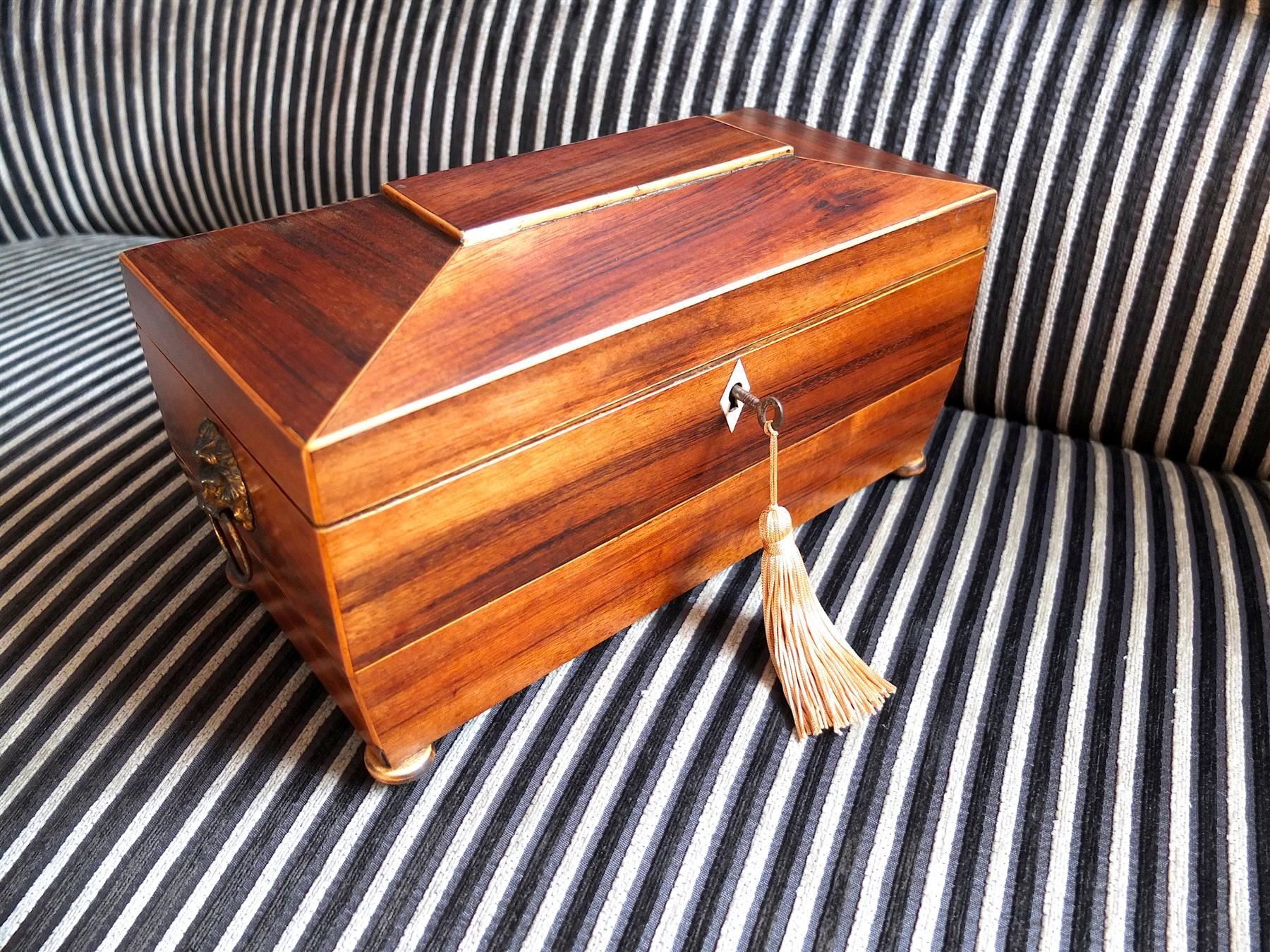 Barattoli: B0115 Tea Caddy/Tee-Schatulle mit Löwenköpfen Regency ~1820 – Usato da Horgen venduto da Antiqueboxes 5