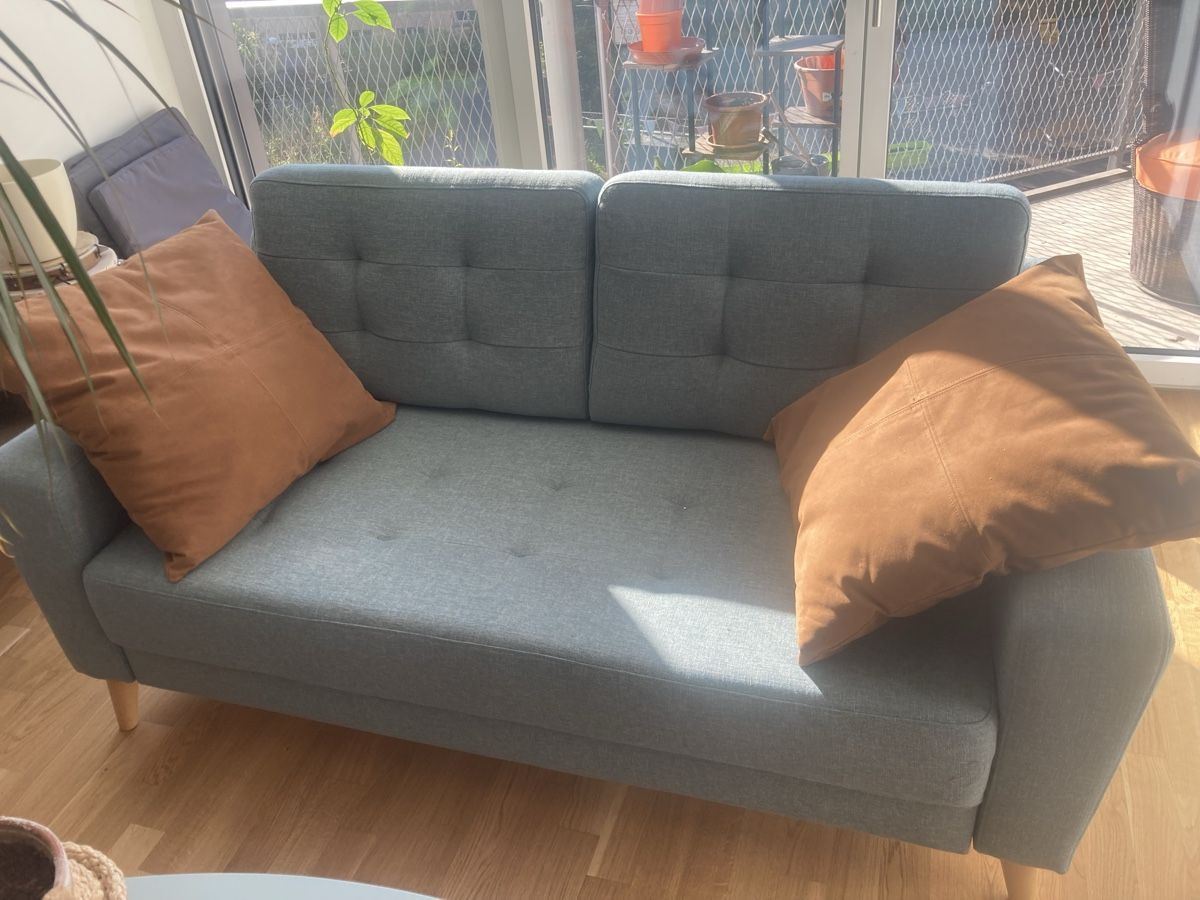 Sofas: Scandinavian Light blue Sofa – Gebraucht aus Zürich von ele_8zjr