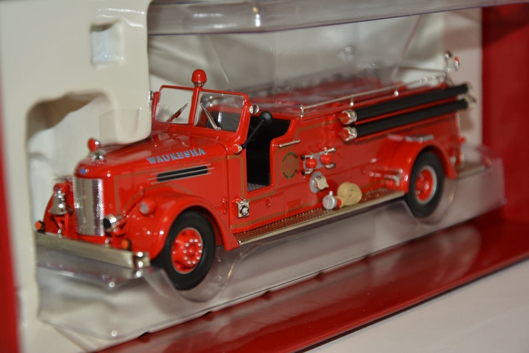 Kit di modellismo & Modellini statici: Peter Pirsch & Sons Open Cab Pumper 1:50 – Nuovo e nell'imballaggio originale da Goldach venduto da Feivel9 3