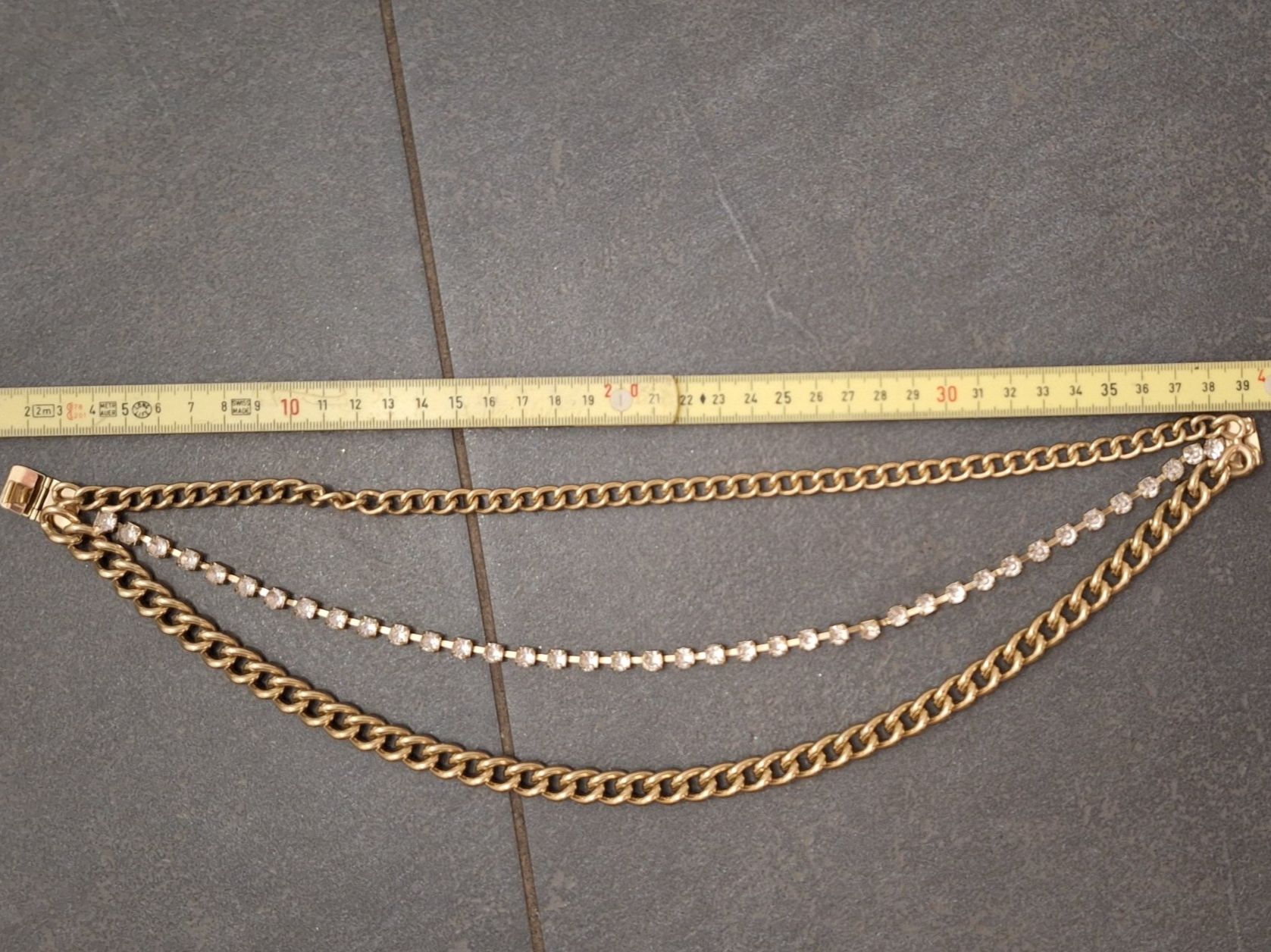Catenine: antikes Strass Collier mehrreihig – Usato da Kerzers venduto da ExpressoTerreno 1