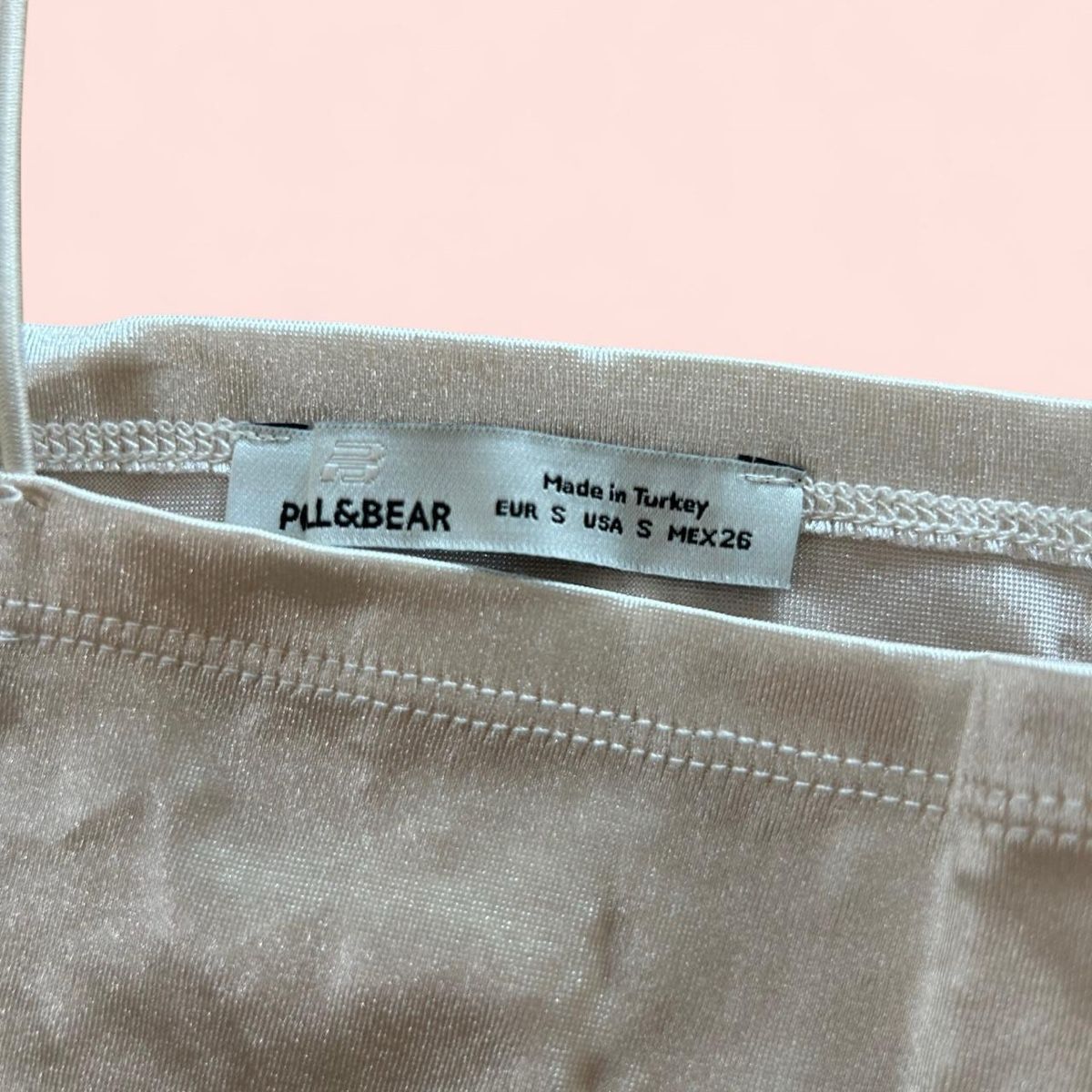 Pull&Bear Top: Crop Top Pull&Bear glänzend beige Grösse S – Usato da Steffisburg venduto da rom_hc9q 2