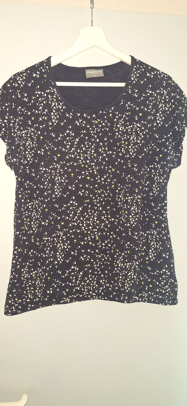 T-shirt: Damen T-Shirt Gr. M – Usato da Schwyz venduto da cla_8w6t