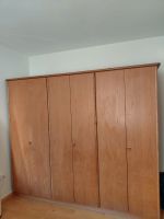 6 Türiger Schrank zu verkaufen