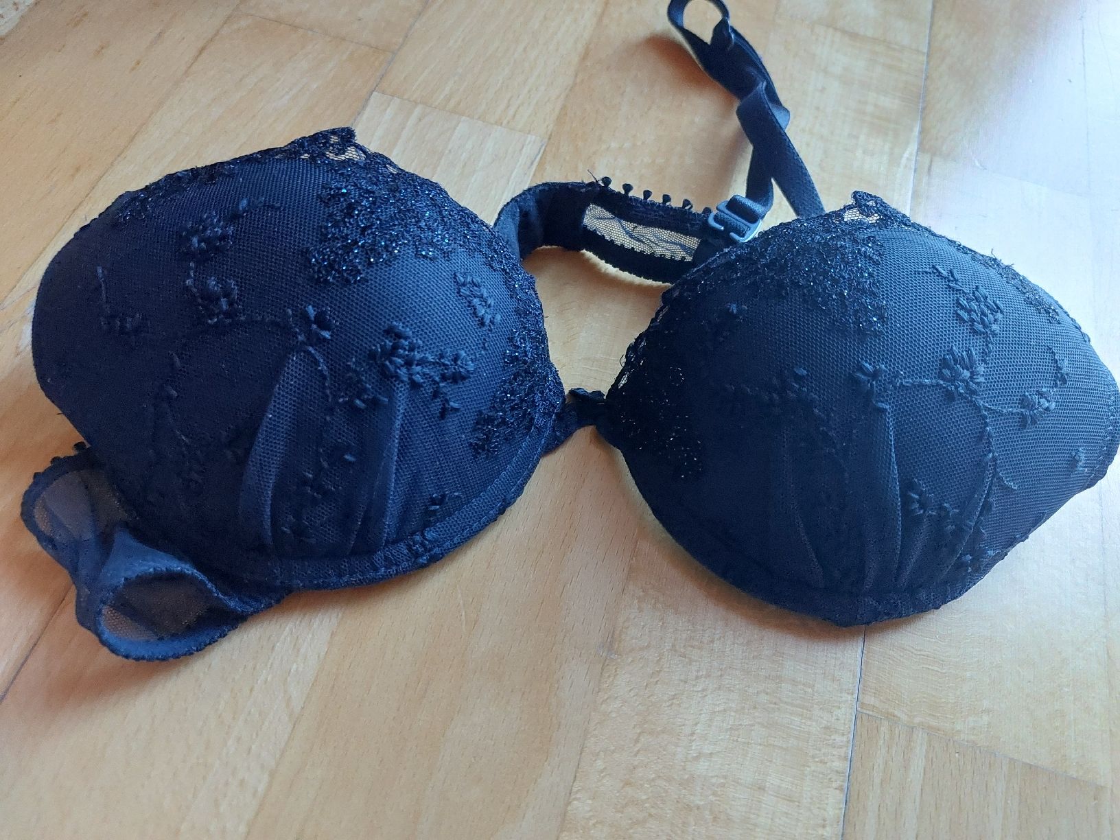 Passionata Altra biancheria intima: Schöner BH 75A – Usato da Landquart venduto da Cedes