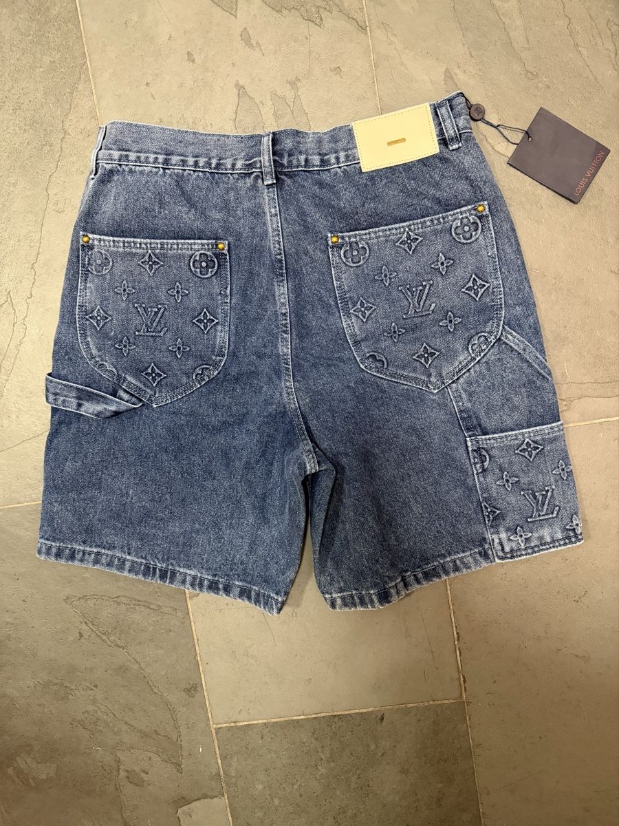 Jeans: Shorts LV – Neuf (Voir description) à Rapperswil SG par GioLas 1