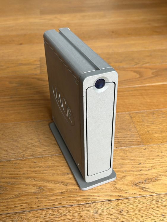 Lacie Dischi rigidi: Harddisk LaCie d2 HD 160GB FW DV – Usato da St.Gallen venduto da 7317thomas