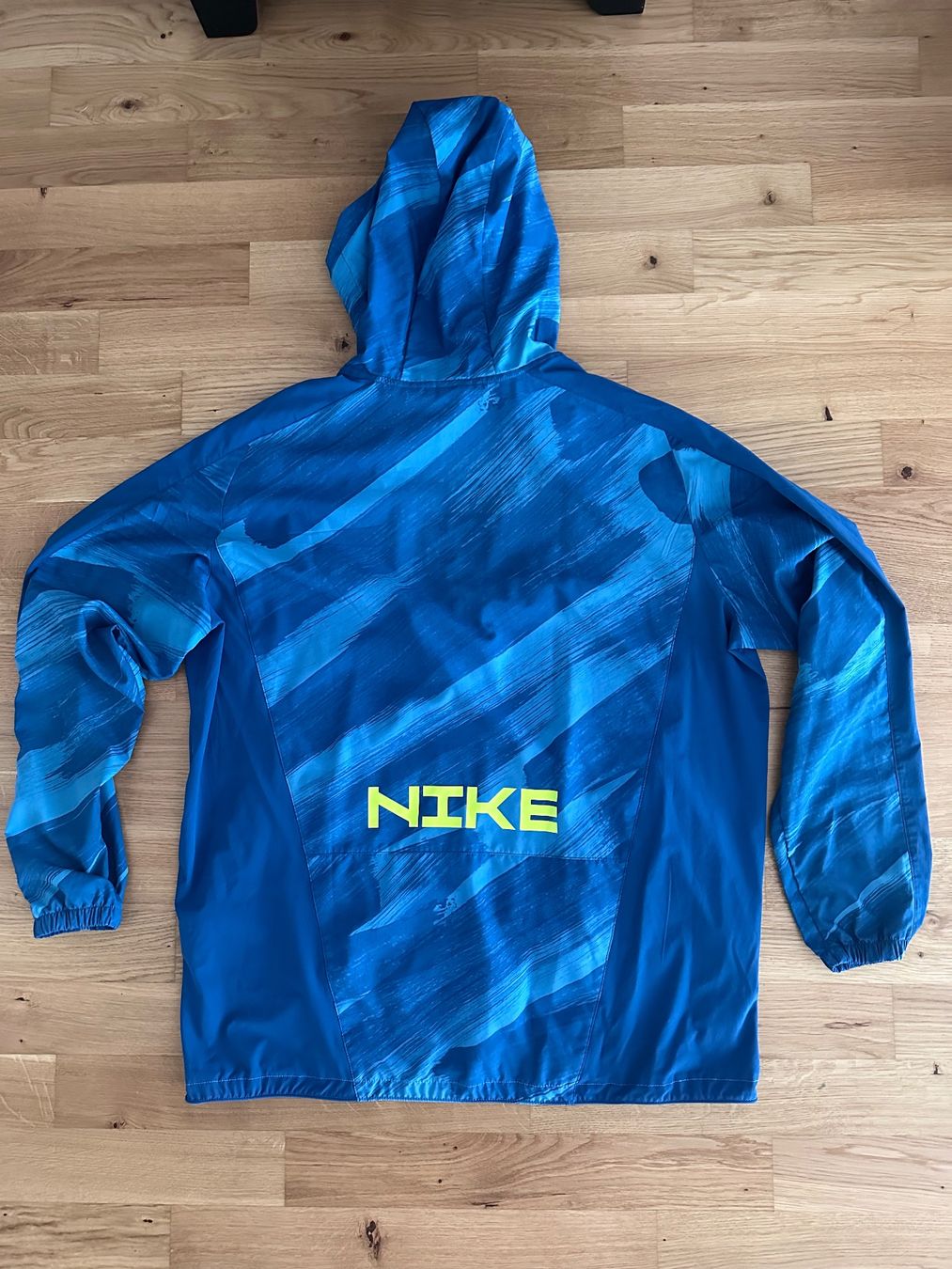 Nike Giacche: Veste coupe-vent Nike – Nuovo (secondo la descrizione) da Lausanne venduto da sab_h5p9 1