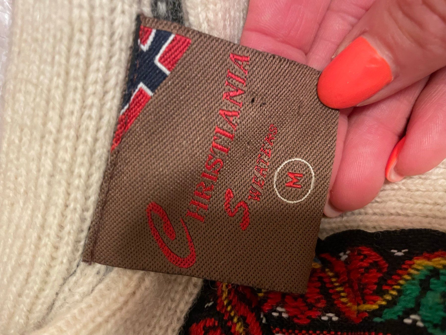 Pullover & Sweatshirts: Wunderschöner Norweger Pulli – Gebraucht aus Zürich von  3