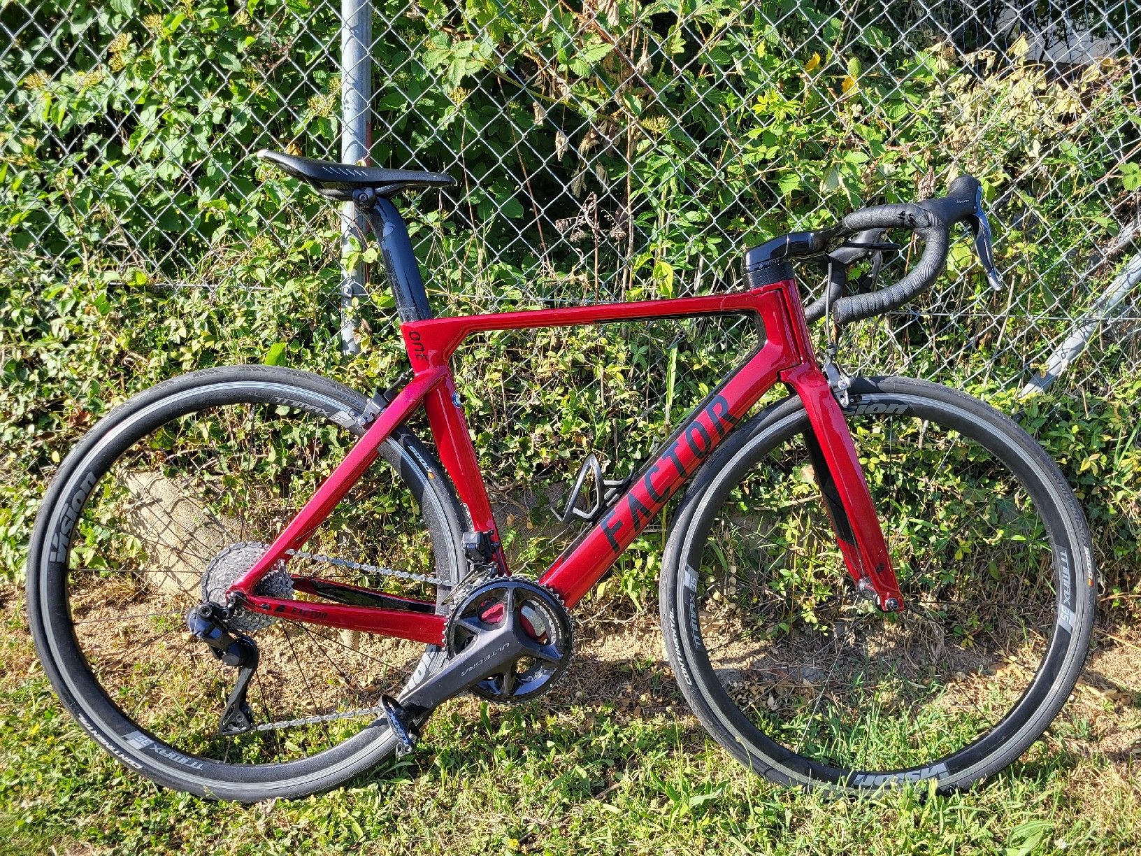 Factor Bikes Biciclette: Factor ONE 54 Ultegra Di2 12v Vision Trimax 35 – Usato da St-Sulpice VD venduto da sem_5c9g