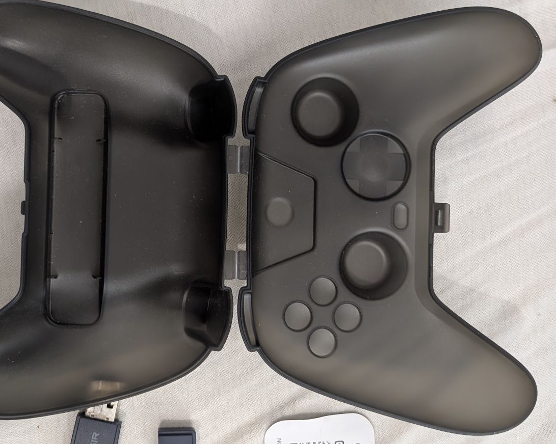 Controller: GameSir Nova Lite Wireless Controller - 2.4G & Bluetooth Gam – Gebraucht aus Lugano von c42_d5hr 5
