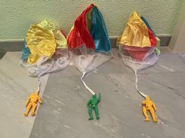 Faltschirm Springer Figuren