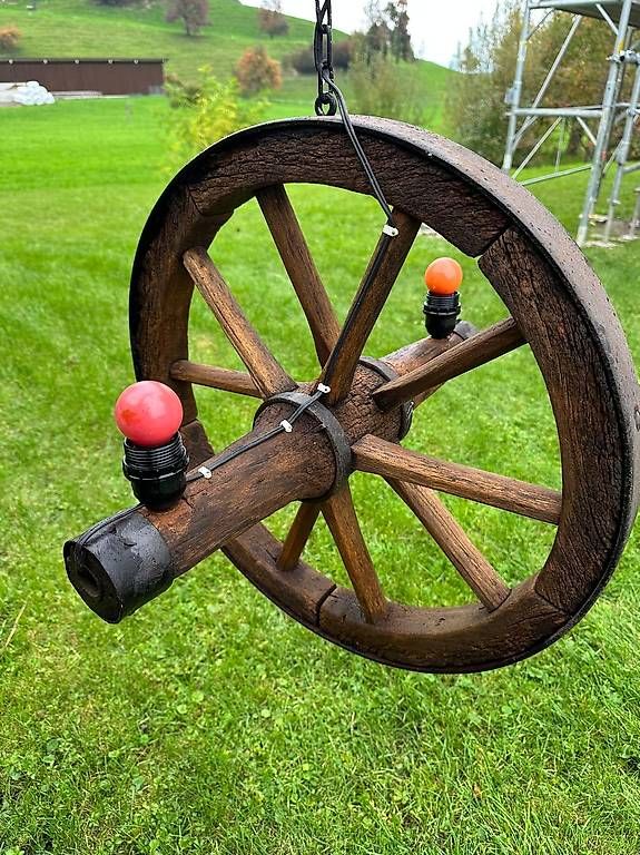 Lampade: Vintage Wagenrade Lampe 2Stk. – Usato da Inwil venduto da GaChMi 2