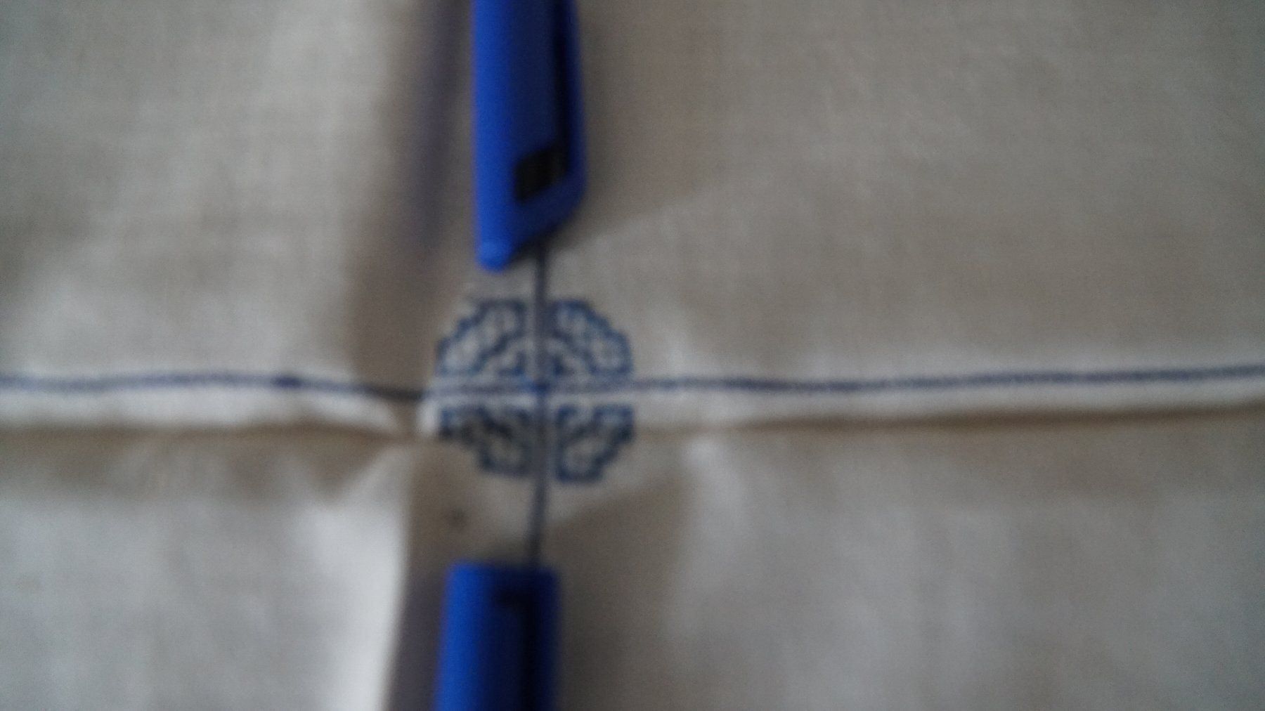 Altra biancheria da tavola: Seiden Tischdecke/ 6  Servietten – Nuovo (secondo la descrizione) da Bern venduto da Antikbatik 6